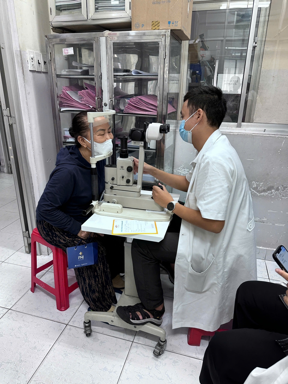 Có BHYT, người cao tuổi được chăm sóc sức khoẻ tốt hơn