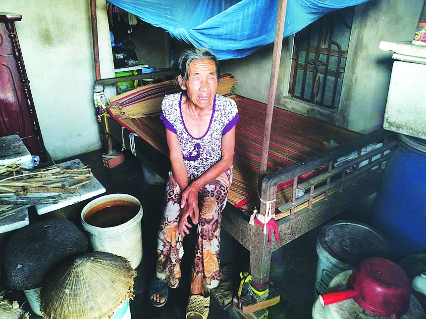 Người già cô đơn cần một mái ấm lúc cuối đời