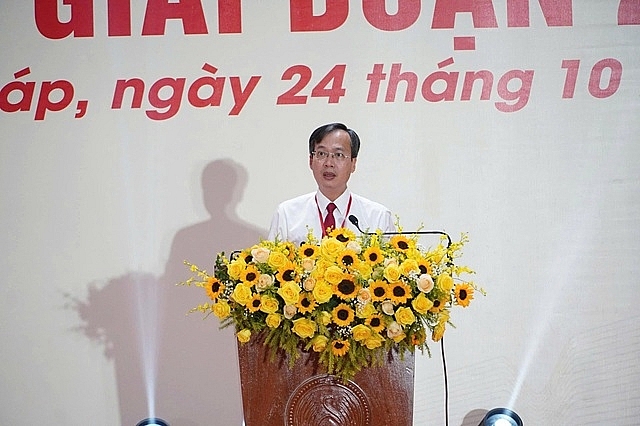 Ông Trần Trí Quang, Chủ tịch UBND tỉnh Đồng Tháp phát biểu tại Đại hội