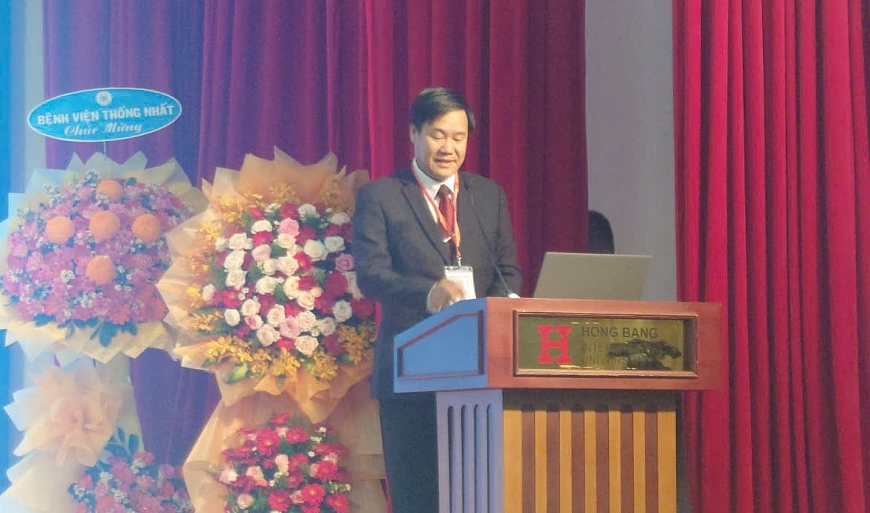 TS.BS. Nguyễn Hồng Chương, Phó Giám đốc Sở Y tế TP. Hồ Chí Minh phát biểu tại Hội nghị khoa học lần 2