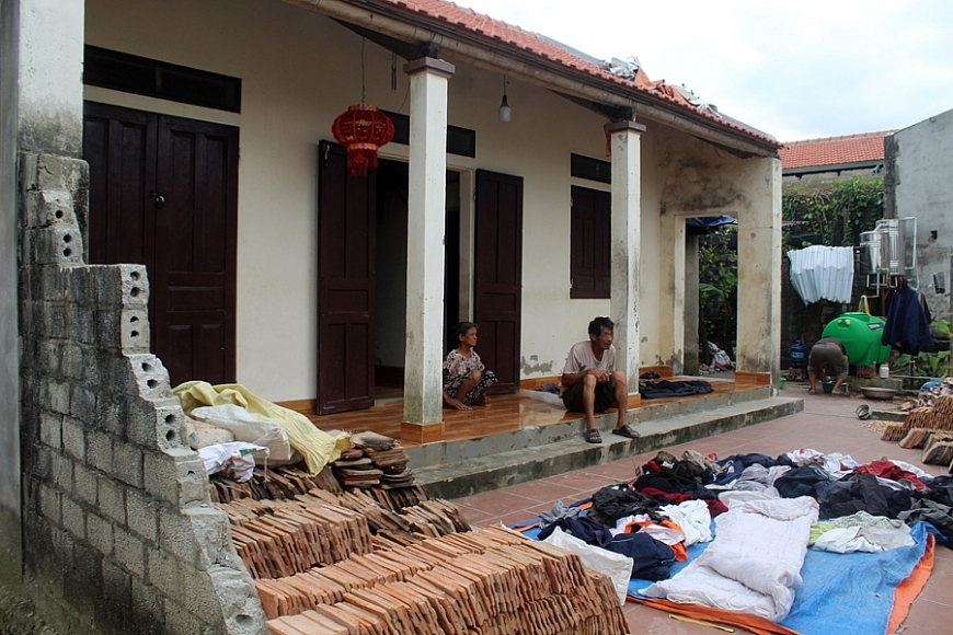 Hỗ trợ đồng bào tái thiết cuộc sống sau thiên tai