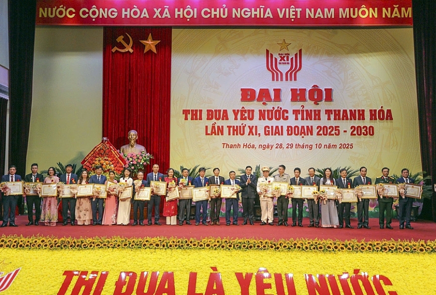 Tôn vinh tập thể, cá nhân tiêu biểu trong phong trào Thi đua yêu nước tỉnh Thanh Hóa