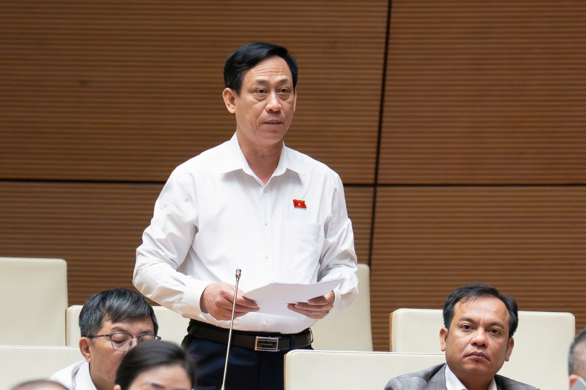 Đại biểu Quốc hội: Cán bộ chưa được bố trí đồng bộ, chưa đồng đều về trình độ, năng lực