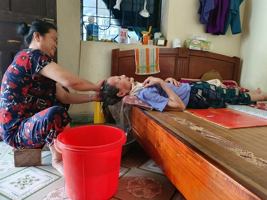 Câu lạc bộ Liên thế hệ Tự giúp nhau - Điểm tựa của người cao tuổi