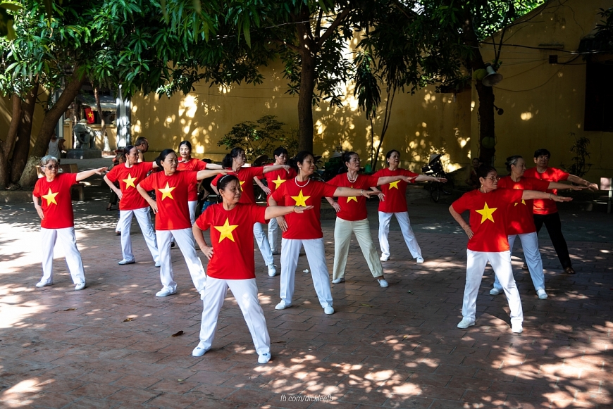 Câu lạc bộ Liên thế hệ Tự giúp nhau - Điểm tựa của người cao tuổi