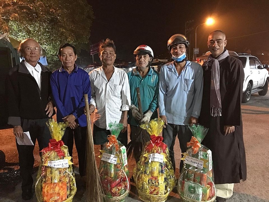 Tấm lòng nhân hậu của một người cao tuổi ở xã Tràm Chim