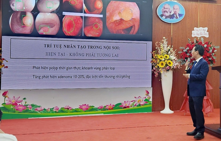 TS. Lê Minh Huy trình bày lâm sàng về hệ thống nội soi tiêu hóa ứng dụng chức năng AI 