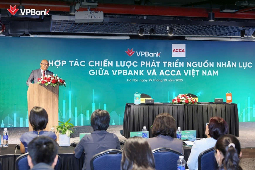 Đại diện ACCA Việt Nam chia sẻ tại sự kiện