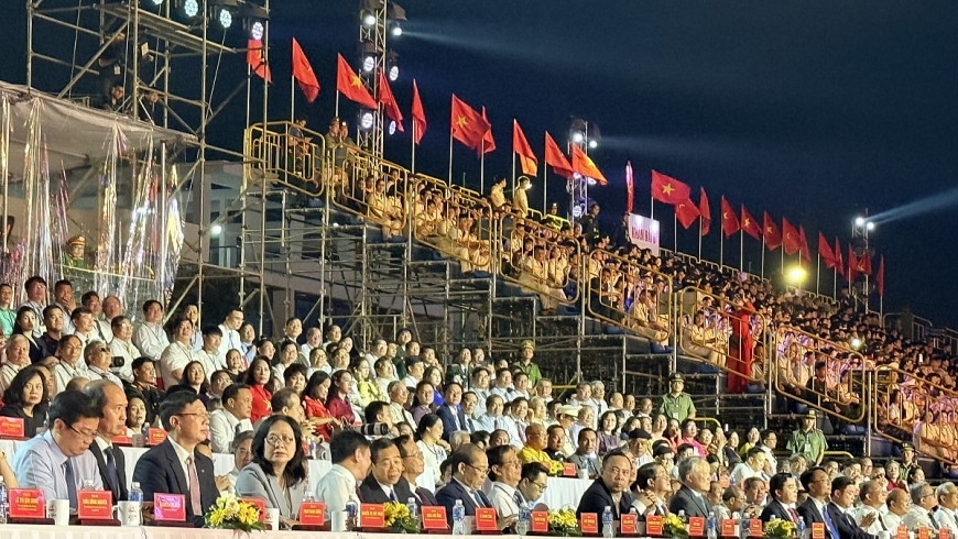 Xây dựng Bình Thuận trở thành trung tâm năng lượng quốc gia, du lịch tầm vóc quốc tế, trung tâm phát triển kinh tế biển bền vững của cả nước