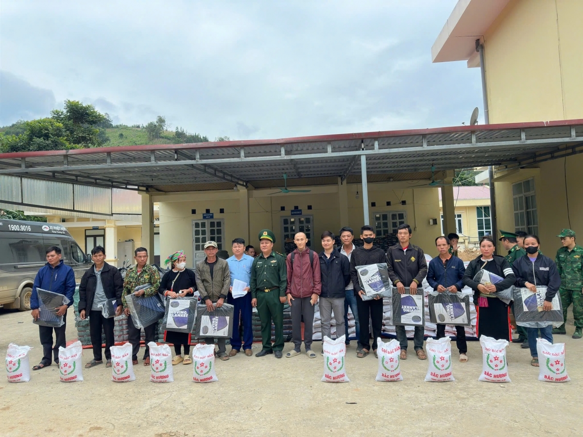 Hướng về đồng bào nơi biên cương Tổ quốc