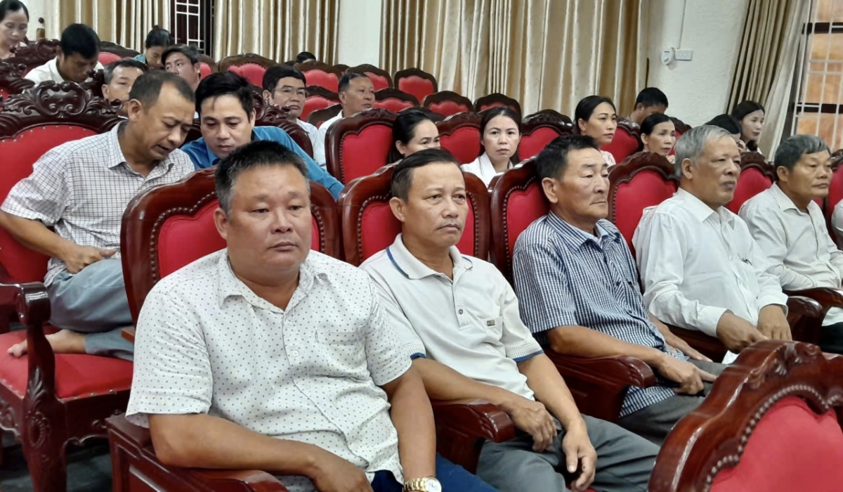 Người dân tham gia Hội nghị tuyên truyền về dấu hiệu nhận biết kinh doanh đa cấp bất chính tại Thanh Hóa