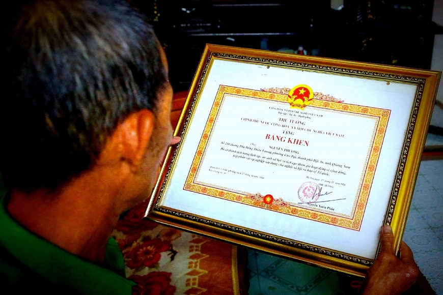 ông Nguyễn Thương 