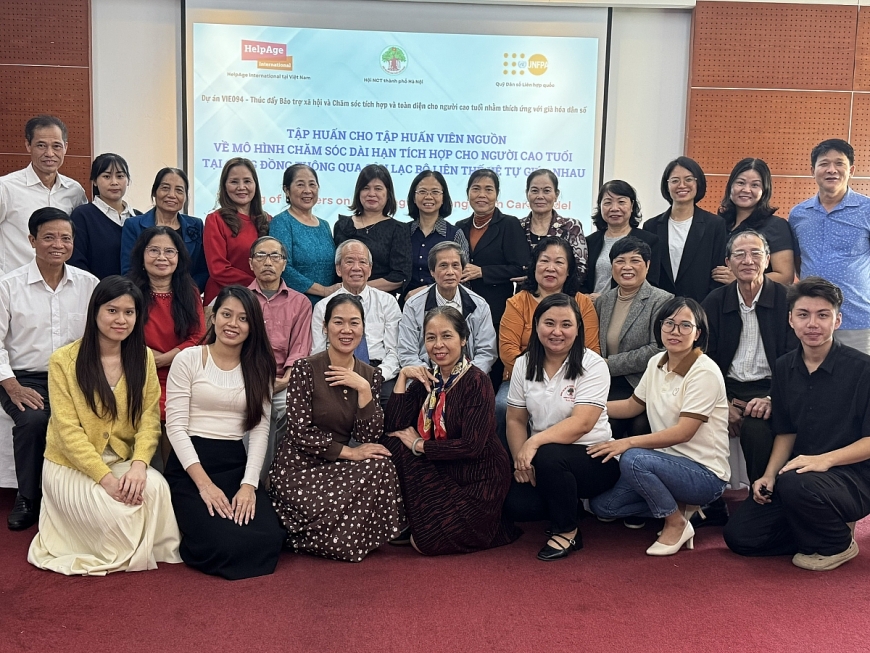 Nâng cao kỹ năng tập huấn viên nguồn chăm sóc tích hợp cho NCT