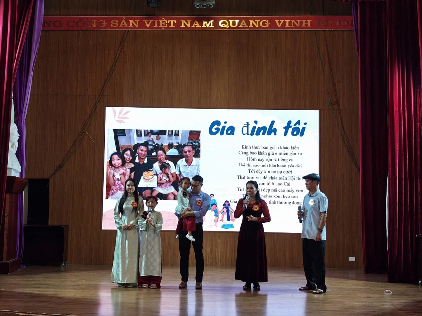 Lan tỏa thông điệp “Người cao tuổi hạnh phúc trong gia đình”