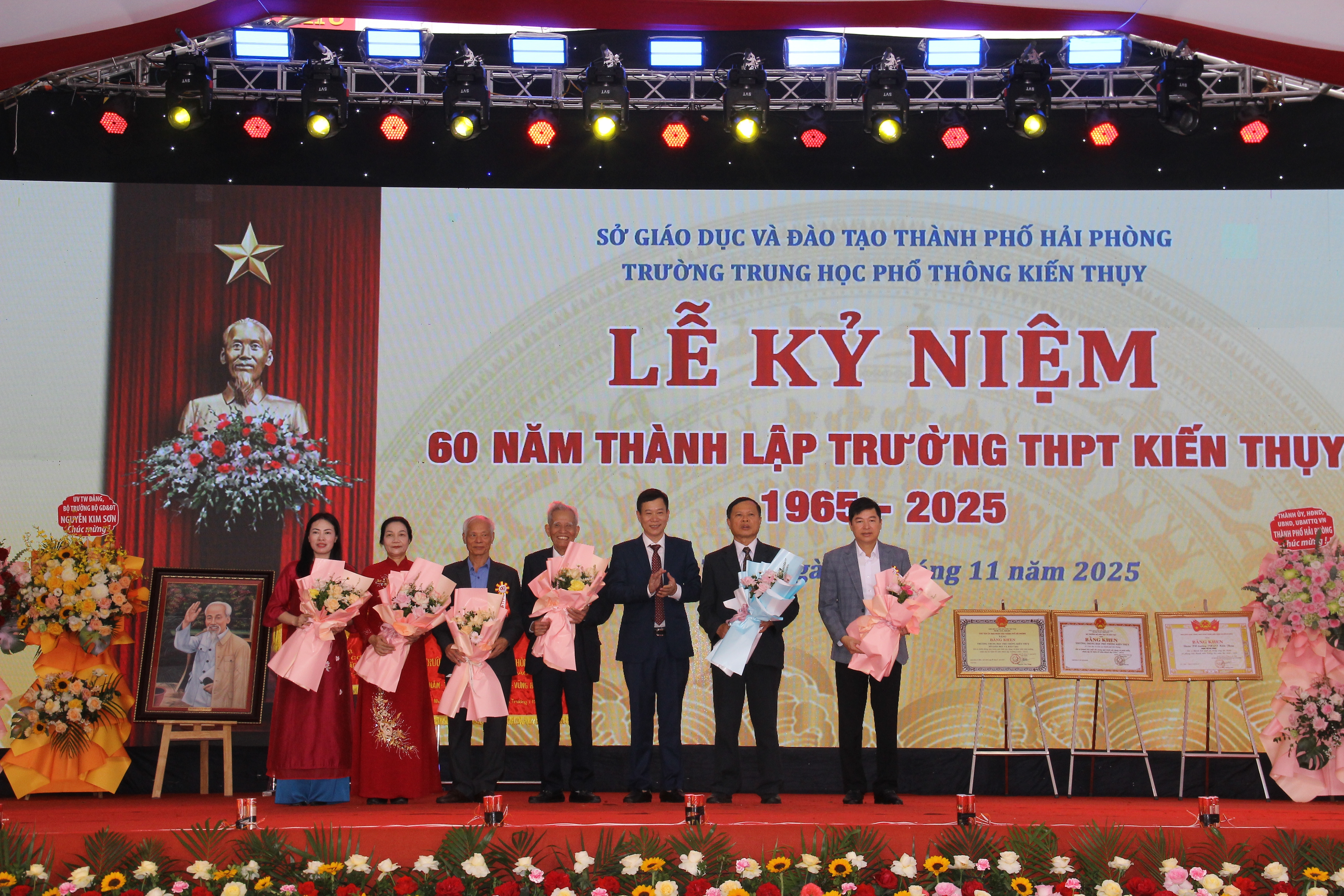 Trường THPT Kiến Thụy: Tự hào mái trường bên dòng Đa Độ