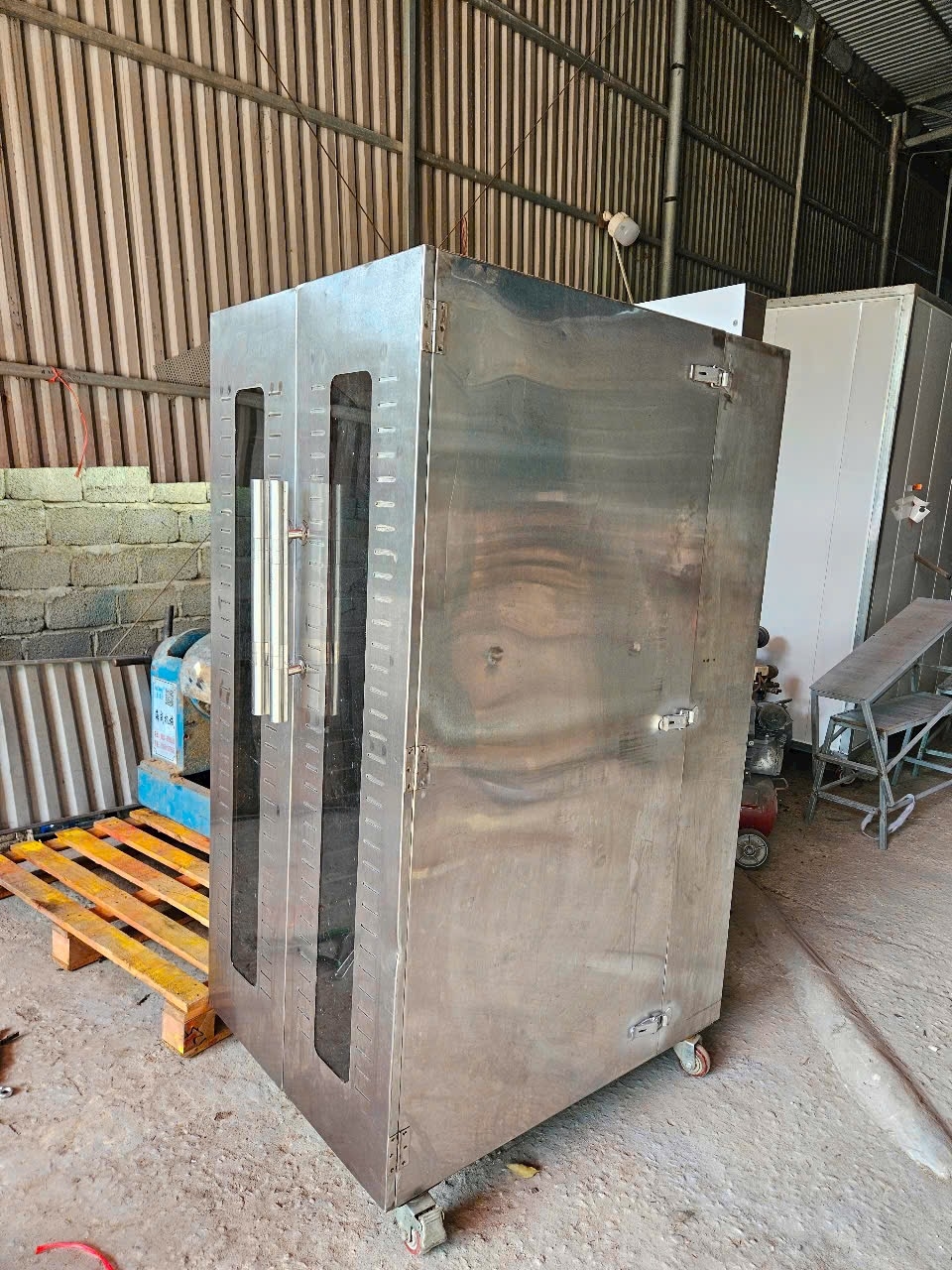 Công ty Mai Tâm Phương sản xuất, lắp đặt máy sấy, lò sấy dược liệu, nông snar với kích thước, công suất đa dạng