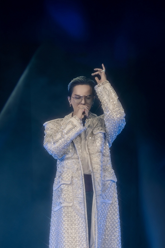 Concert của siêu sao G-DRAGON thăng hoa giữa đại dương ánh sáng Ocean City