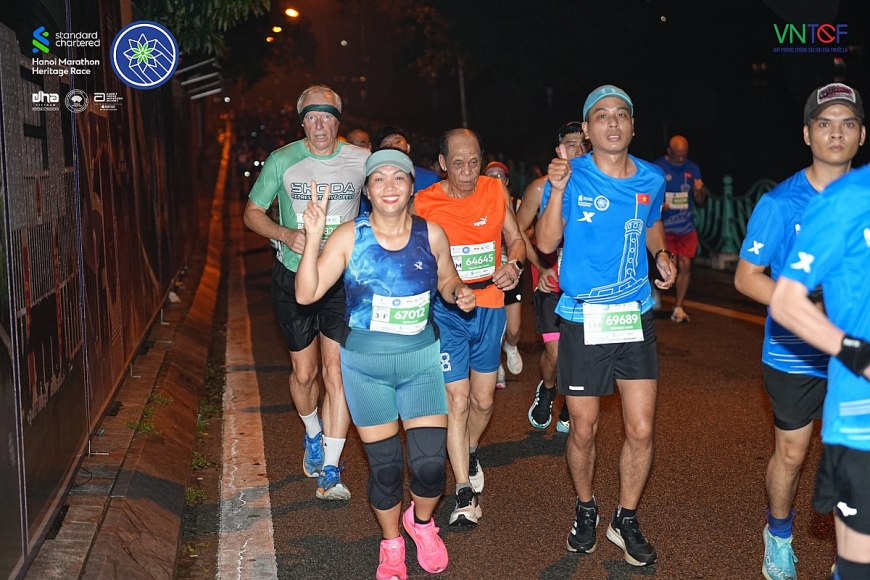 Giải Marathon Quốc tế Di sản Hà Nội - Thu hút nhiều runner cao tuổi