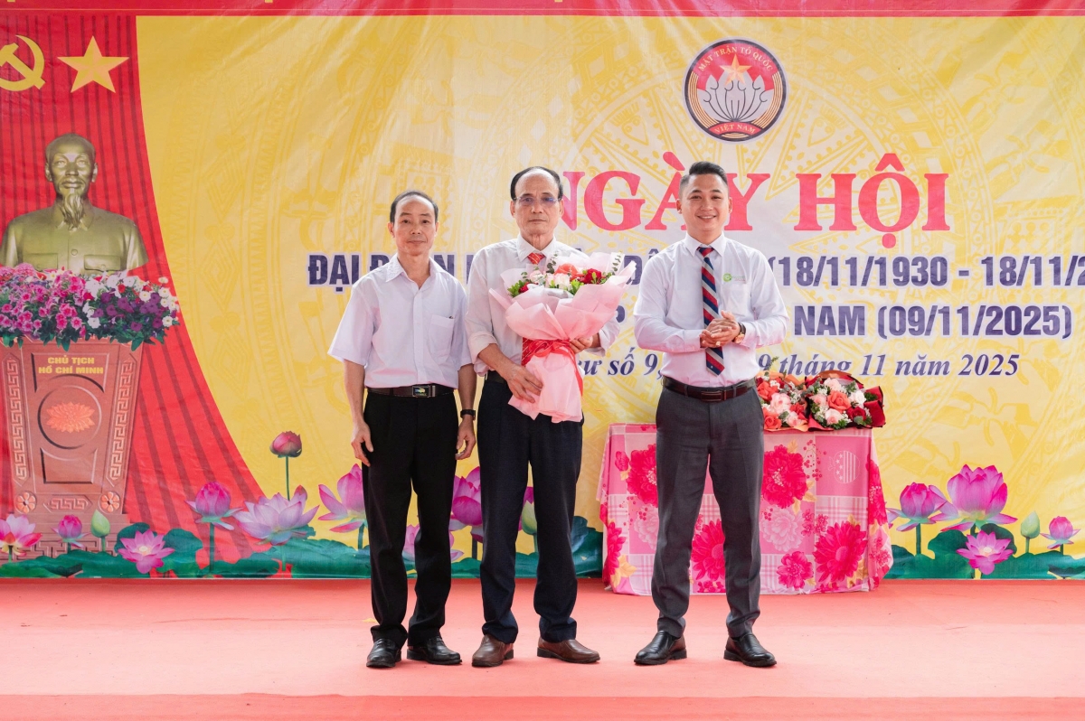 Phú Thọ: Sôi nổi Ngày hội Đại đoàn kết trên quê bưởi Bằng Luân