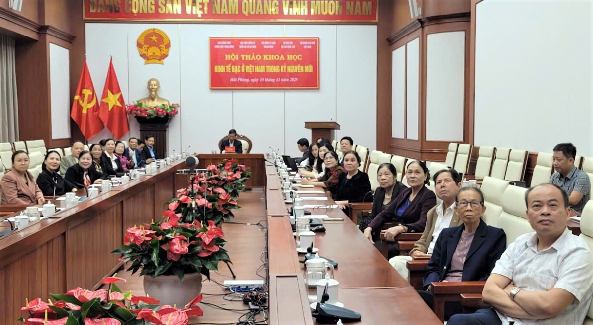 Các đại biểu tham dự Hội thảo tại điểm cẩu TP Hải Phòng