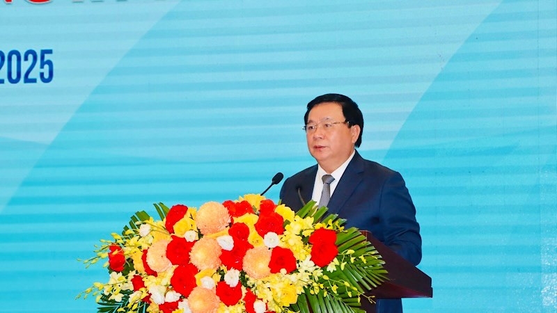 Đồng chí Nguyễn Xuân Thắng phát biểu chỉ đạo Hội thảo