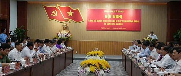 Các đại biểu tham dự lễ công bố Quyết định của Ban Bí thư