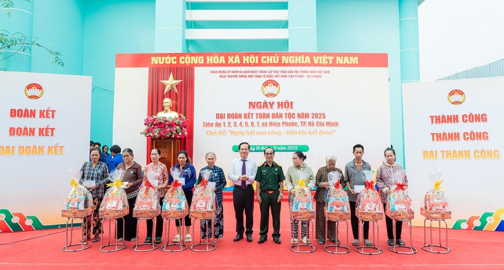 Đại đoàn kết là động lực xây dựng cộng đồng văn minh, nghĩa tình