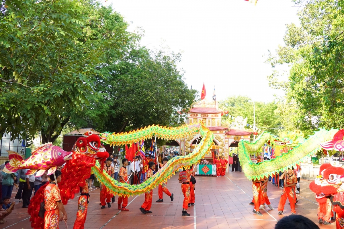 Múa lân, sư, rồng tại Lễ hội Dinh Thầy Thím
