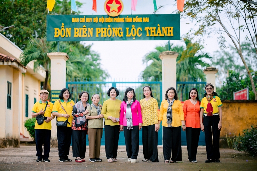 Ủy ban MTTQ phường Hạnh Thông và phường Thuận An, TP Hồ Chí Minh: Tổ chức về nguồn thăm Căn cứ Tà Thiết và kí kết nghĩa