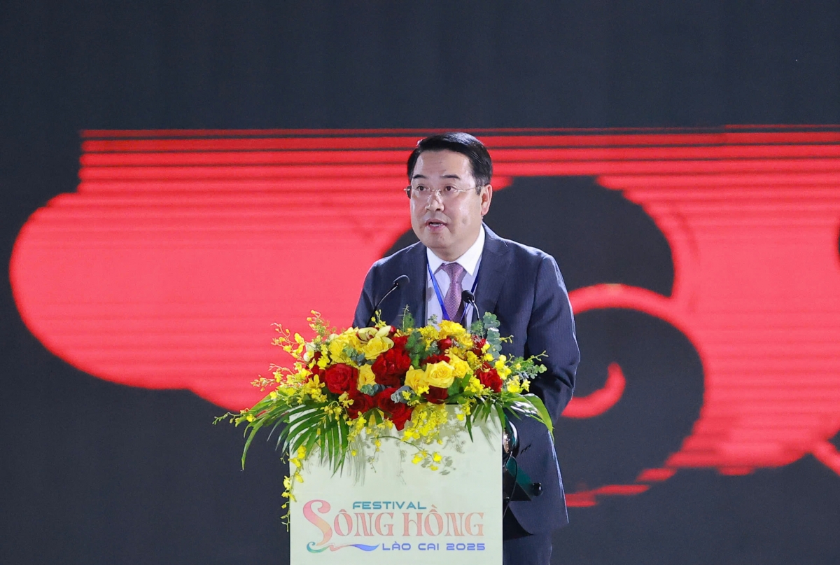 Ông Nguyễn Tuấn Anh - Chủ tịch UBND tỉnh Lào Cai cho biết: Festival Sông Hồng 2025 không chỉ là lễ hội văn hóa – du lịch, mà còn là sự kiện đối ngoại, kinh tế quan trọng của tỉnh