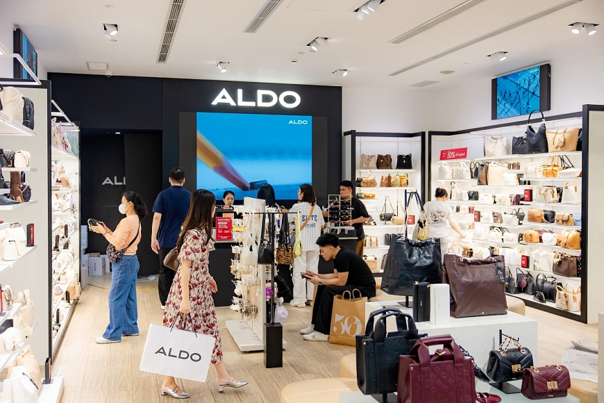 Aldo mang hàng trăm items sale độc quyền chỉ tại Vincom thu hút từ rất sớm