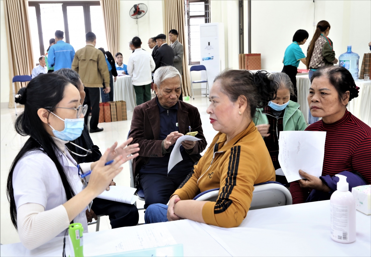 Hoạt động chăm sóc, phát huy vai trò NCT trên địa bàn TP Hà Nội triển khai đều, rộng khắp