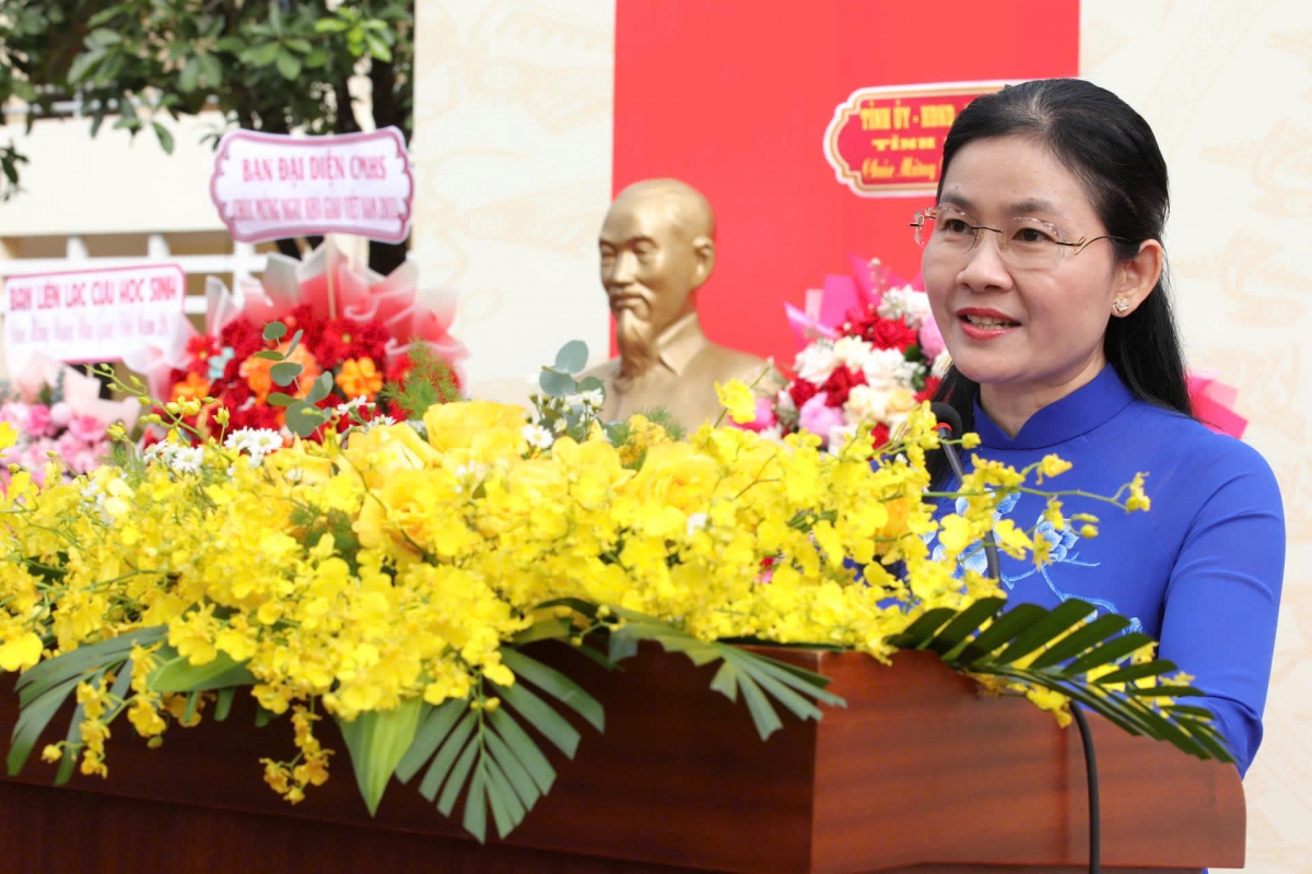 Phó Bí thư Thường trực Tỉnh ủy Tôn Ngọc Hạnh phát biểu tại buổi lễ.