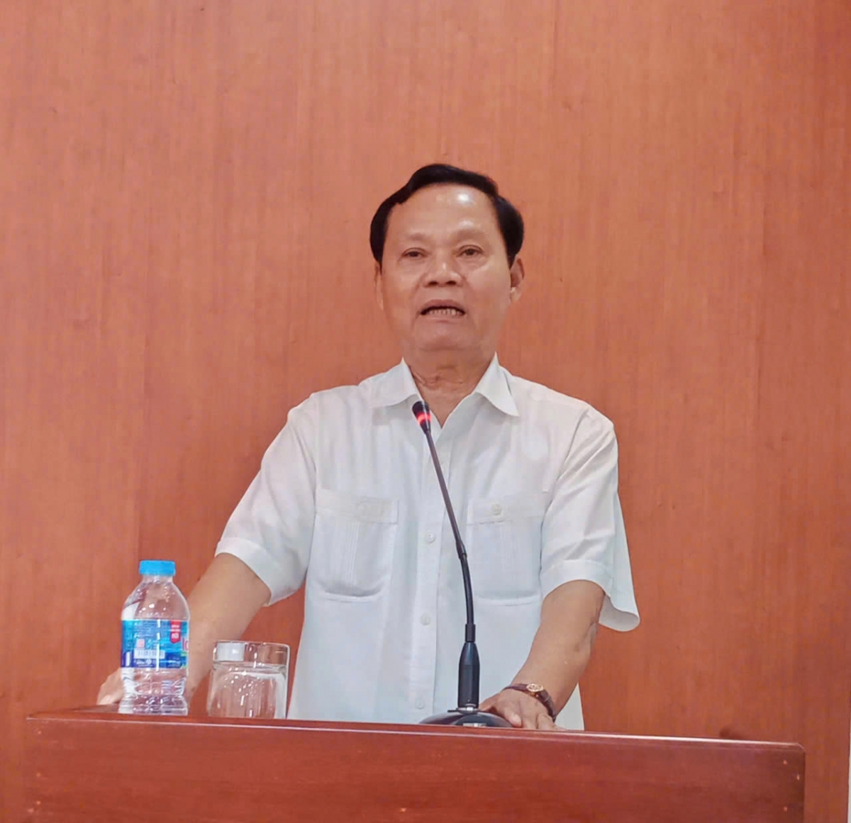 ) Nguyên Tổng Thanh tra Chính phủ Huỳnh Phong Tranh phát biểu