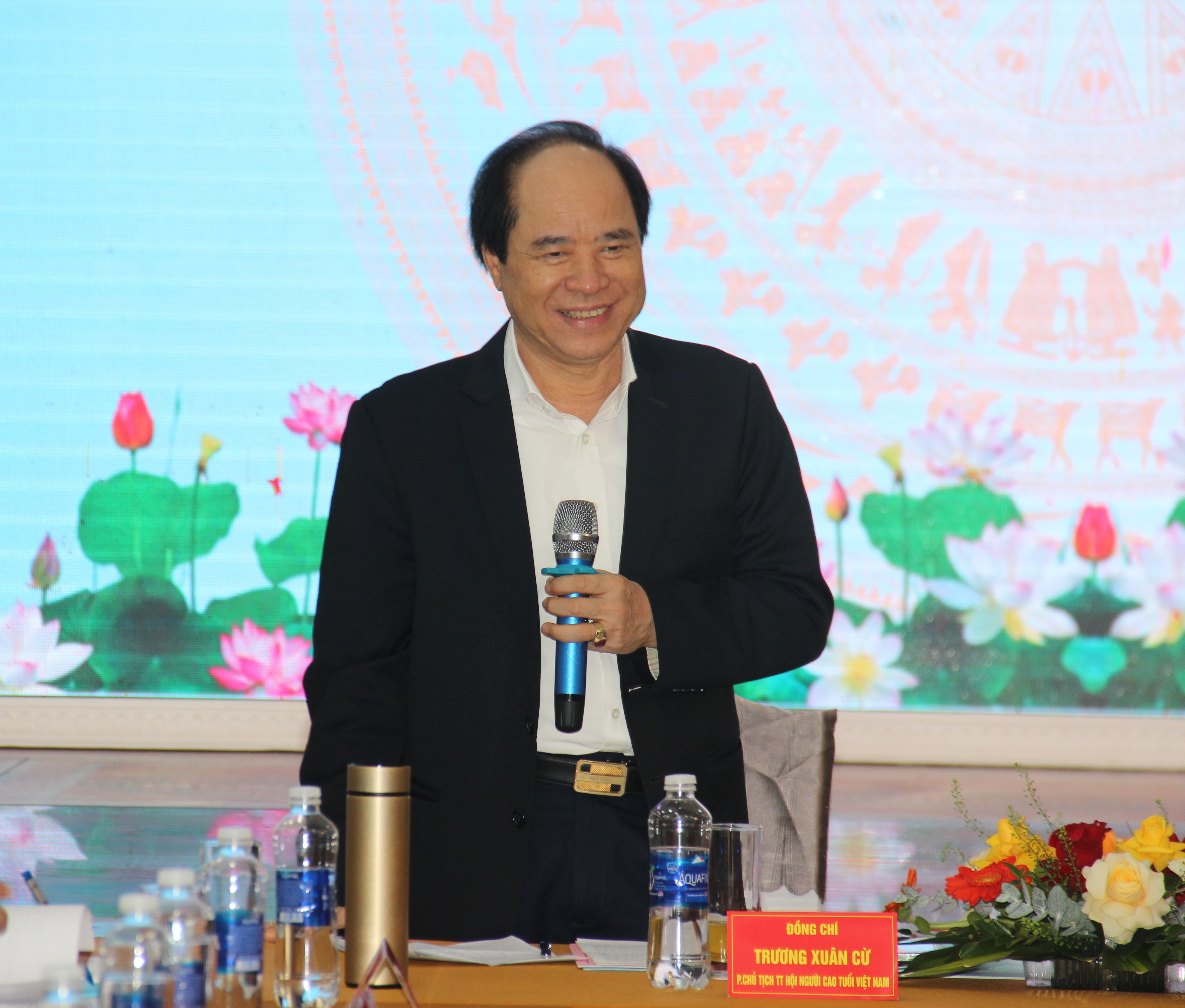 đồng chí Trương Xuân Cừ, Phó Chủ tịch Thường trực Trung ương Hội Người cao tuổi Việt Nam 