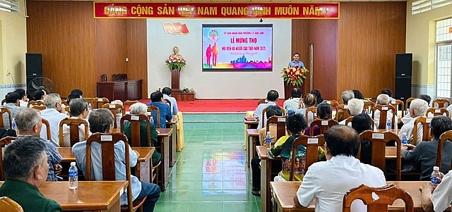 Quang cảnh buổi lễ mừng thọ
