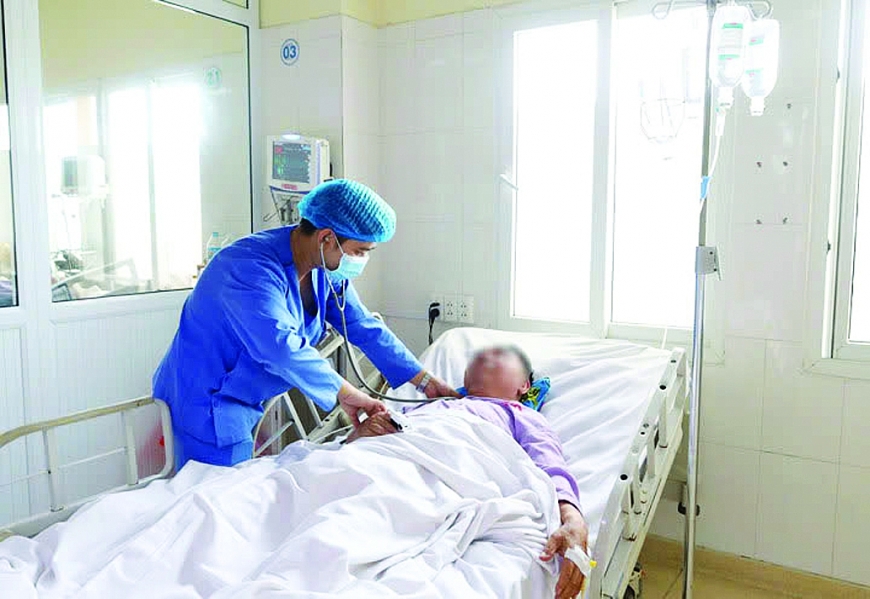 Cứu sống bệnh nhân cao tuổi bị toan chuyển hóa nặng, phù phổi cấp do suy tim