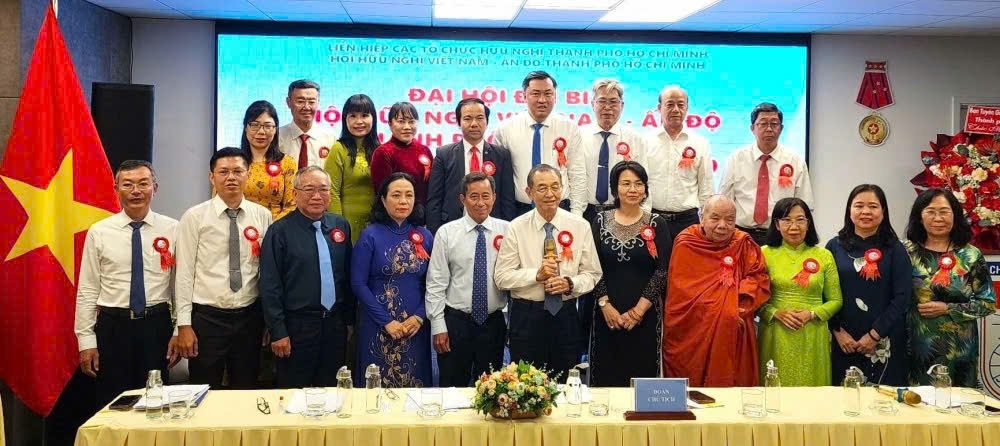 Ban Thường vụ VIFA nhiệm kỳ 2025-2030 ra mắt đại hội