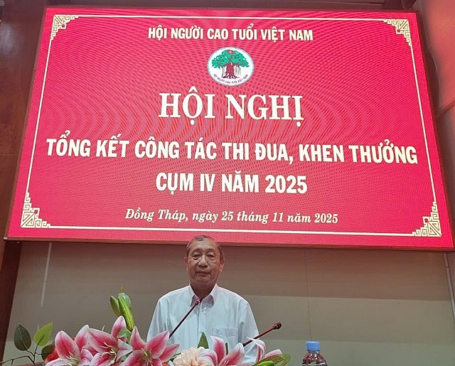 Ông Nguyễn Ngọc Minh, Chủ tịch Hội Người cao tuổi tỉnh Đồng Tháp phát biểu khai mạc Hội nghị