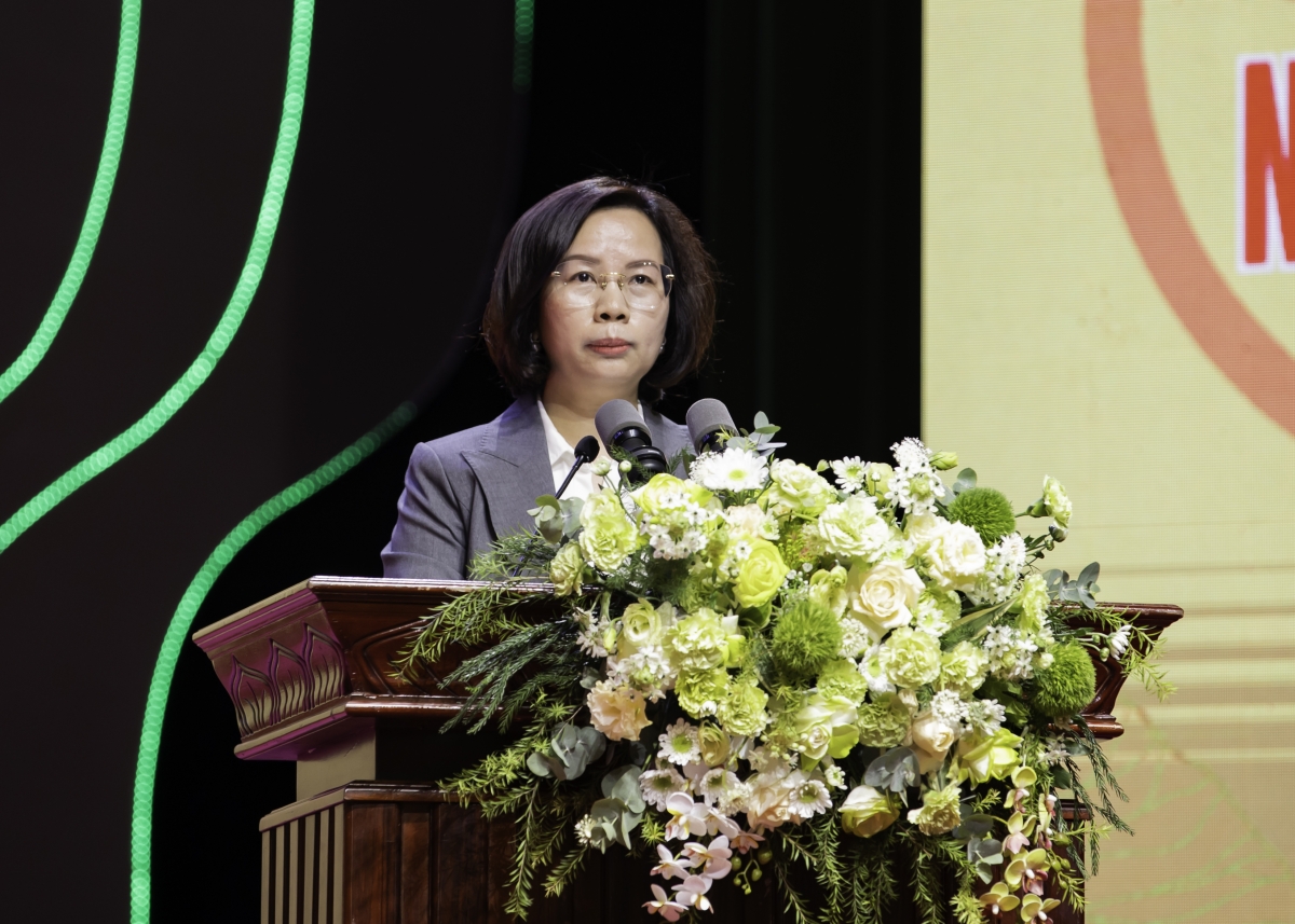 Ngân hàng Agribank ủng hộ 10 tỷ đồng chung tay 