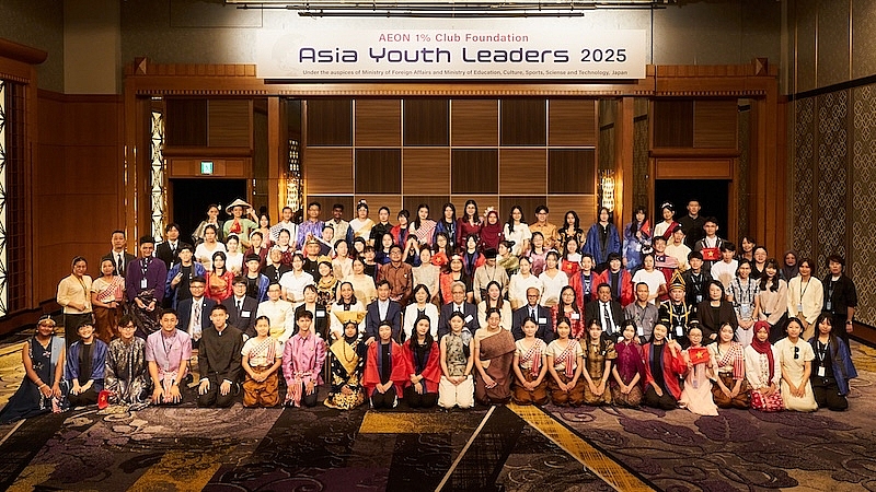AEON Việt Nam tiếp tục triển khai các chương trình như Asian Youth Leaders (AYL) và Cuộc thi Hùng biện tiếng Anh nhằm giúp học sinh Việt Nam rèn luyện kỹ năng ngôn ngữ, tư duy phản biện và kết nối văn hóa.