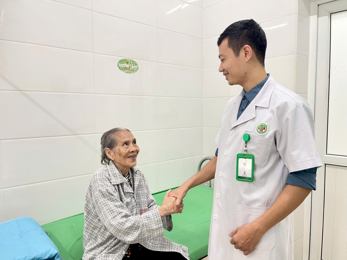 Bệnh viện đa khoa thành phố Vinh : Cứu sống người bệnh 80 tuổi bị nhồi máu cơ tim