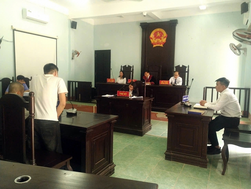 Đại diện Trung tâm TGPL nhà nước tỉnh Thanh Hóa tham gia một vụ án bảo vệ quyền và lợi ích hợp pháp cho NCT.