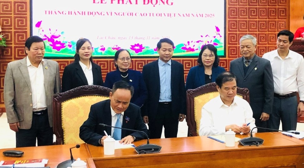 Hội NCT các tỉnh Cụm thi đua số II ký kết giao ước thi đua năm 2026