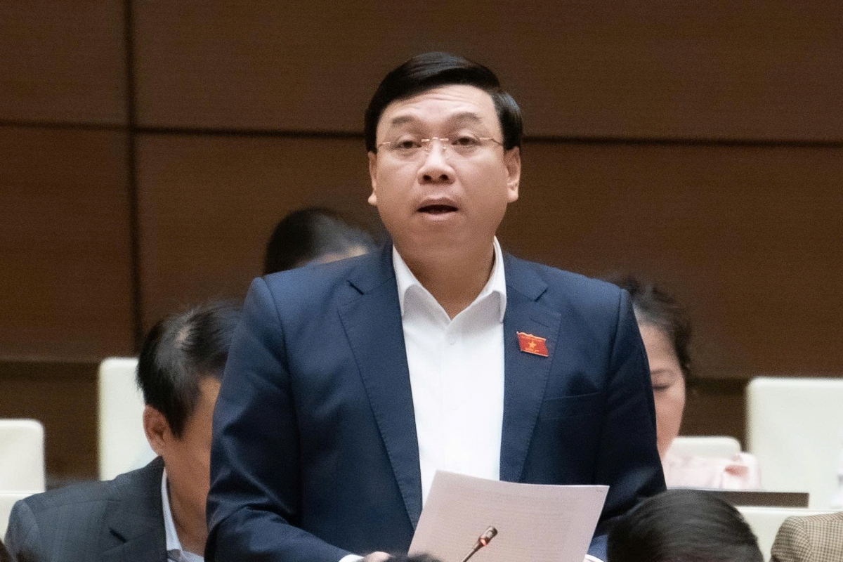 Đại biểu Dương Khắc Mai phát biểu ý kiến sáng ngày 2/12.