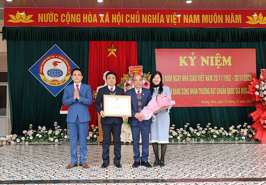 Trường THPT Lương Đắc Bằng: 64 năm tự hào truyền thống, chắp cánh ước mơ học trò