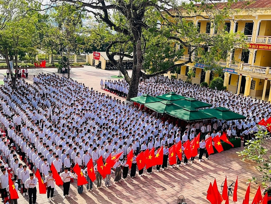Trường THPT Lương Đắc Bằng: 64 năm tự hào truyền thống, chắp cánh ước mơ học trò