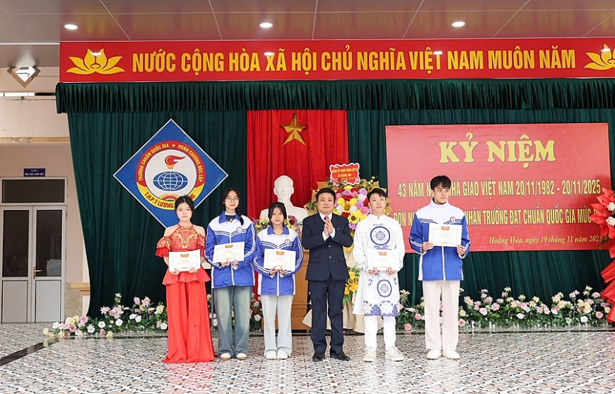 Trường THPT Lương Đắc Bằng: 64 năm tự hào truyền thống, chắp cánh ước mơ học trò