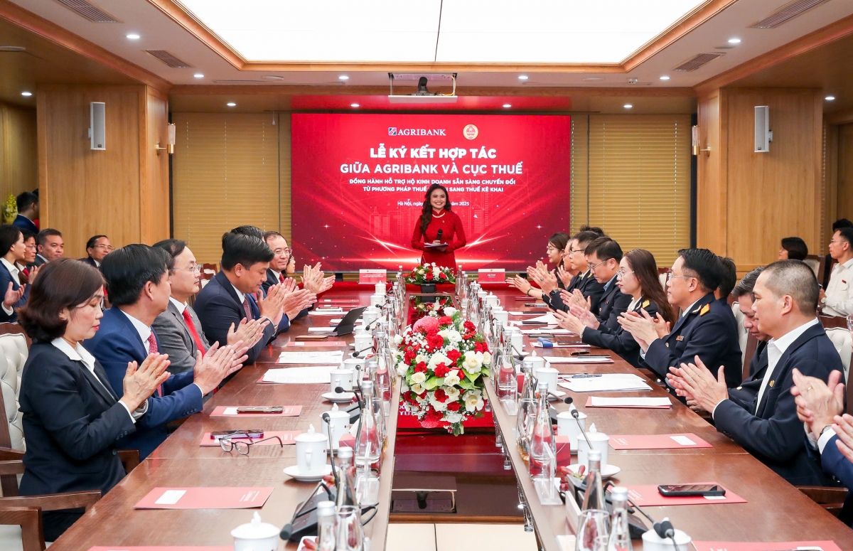 Agribank và Cục Thuế ký hợp tác đồng hành hỗ trợ hộ kinh doanh