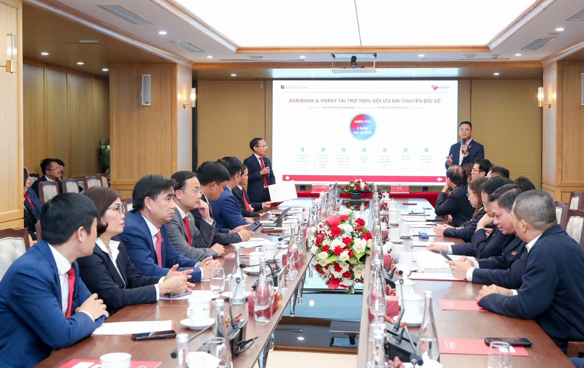 Agribank và Cục Thuế ký hợp tác đồng hành hỗ trợ hộ kinh doanh